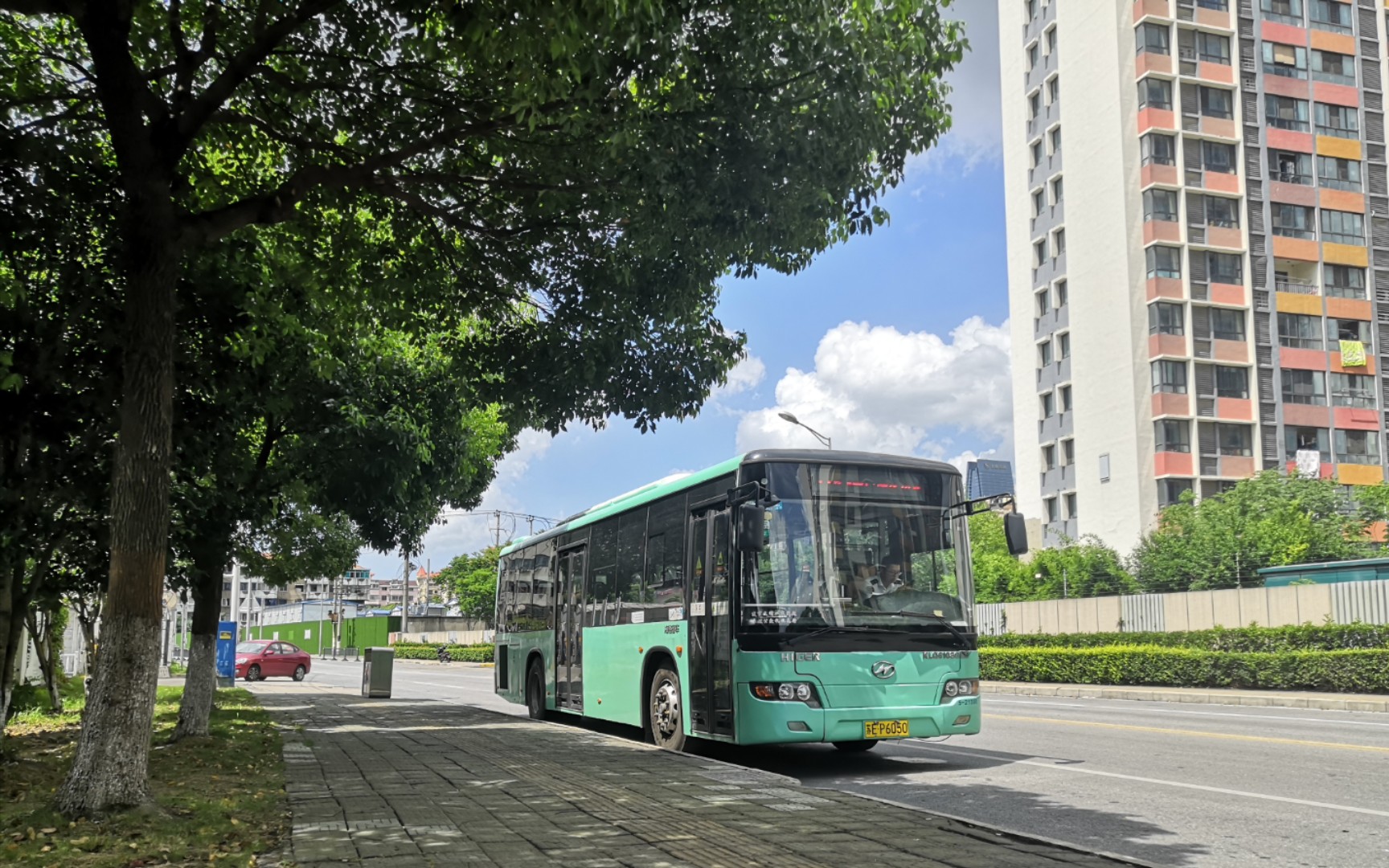 【昆山公交】klq6108ge3 dl06怠速起步声浪_哔哩哔哩_bilibili