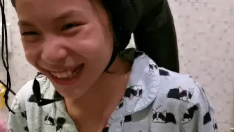 不要买这顶帽子，它会让你变傻