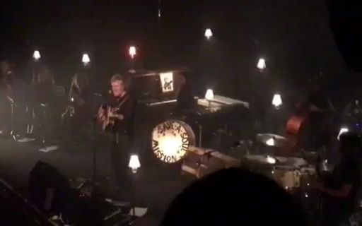 [图]Bird Of Sorrow, Glen Hansard, Vicar St., Dublin, 18th Dec 2017