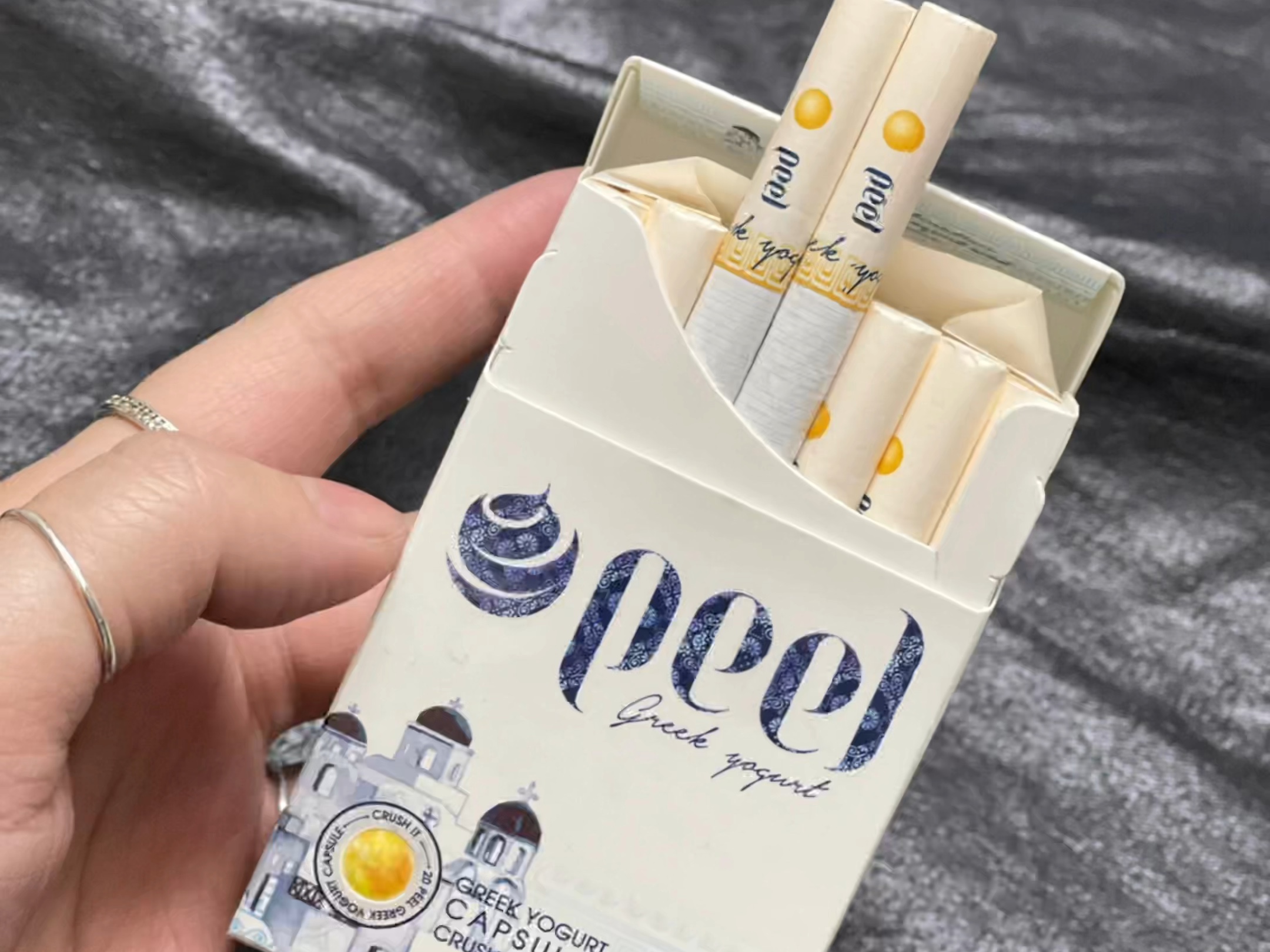 抽再多的烟 也抵不过你的味道 百乐酸奶味