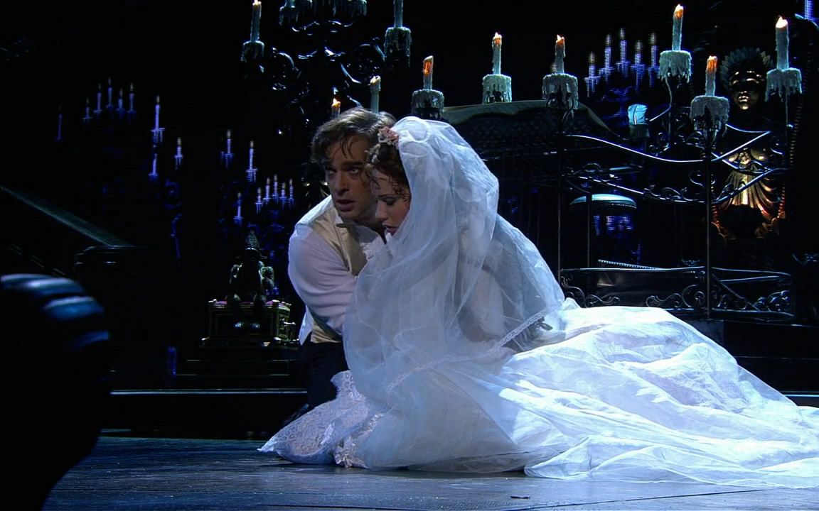 【歌剧魅影】【raoulxchristine】【回忆杀】where is your red scarf