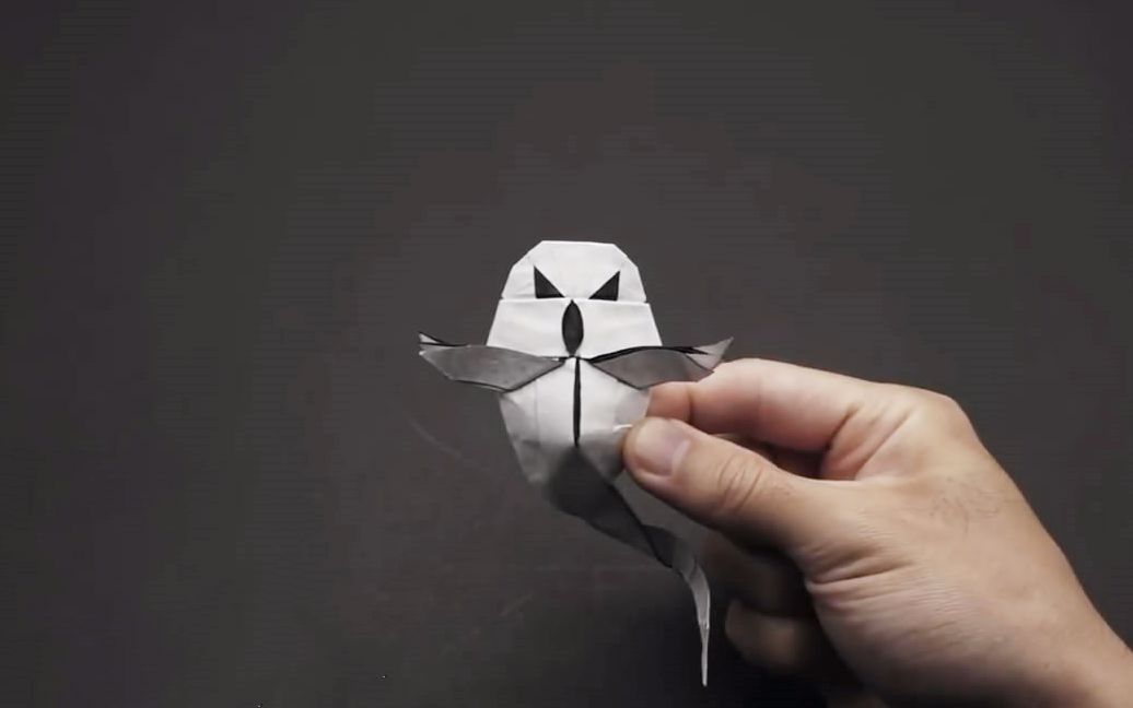 手工折纸系列教你学习如何折纸小幽灵的方法非常简单