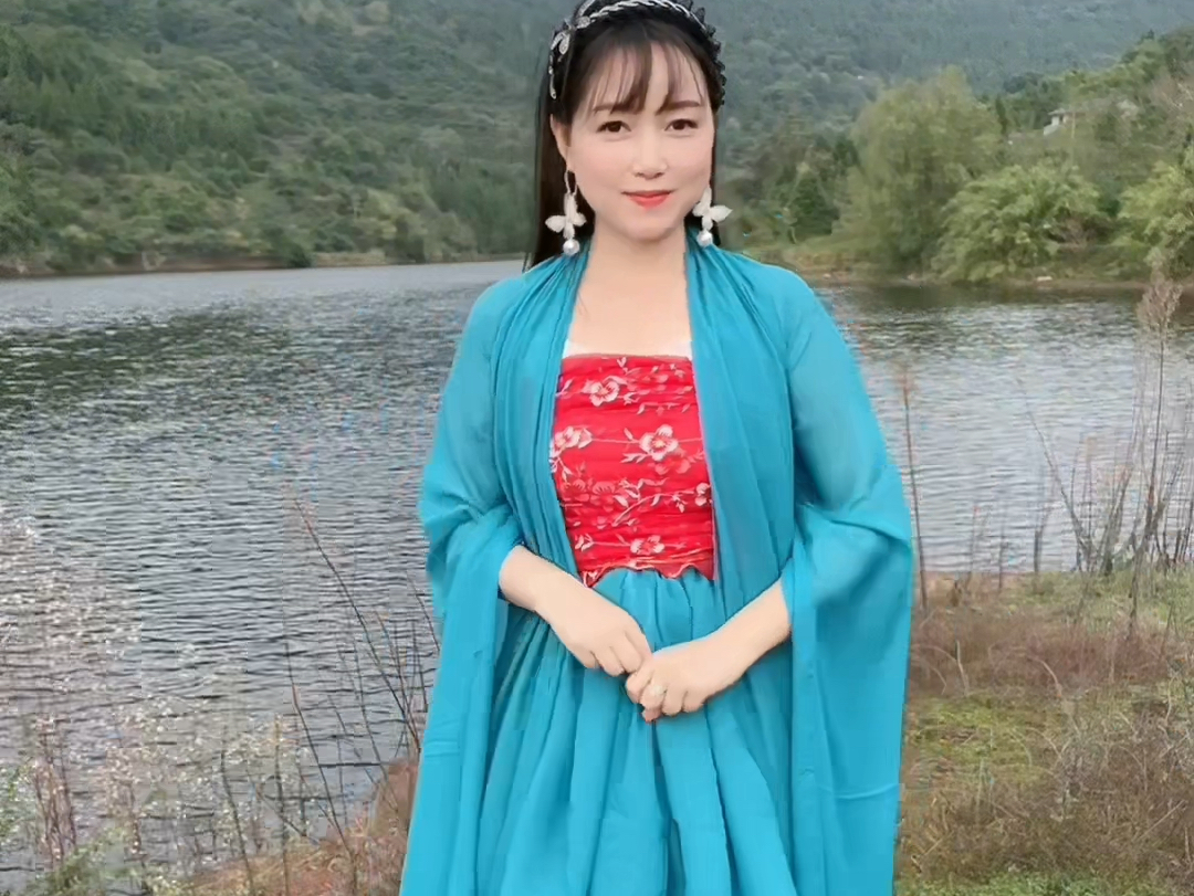 三条丝巾做古装