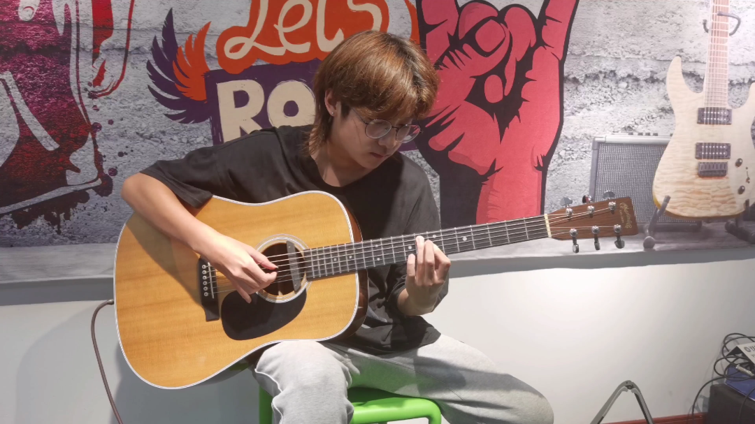 菜鸡本菜和元子老师学了三分之一的圣诞快乐