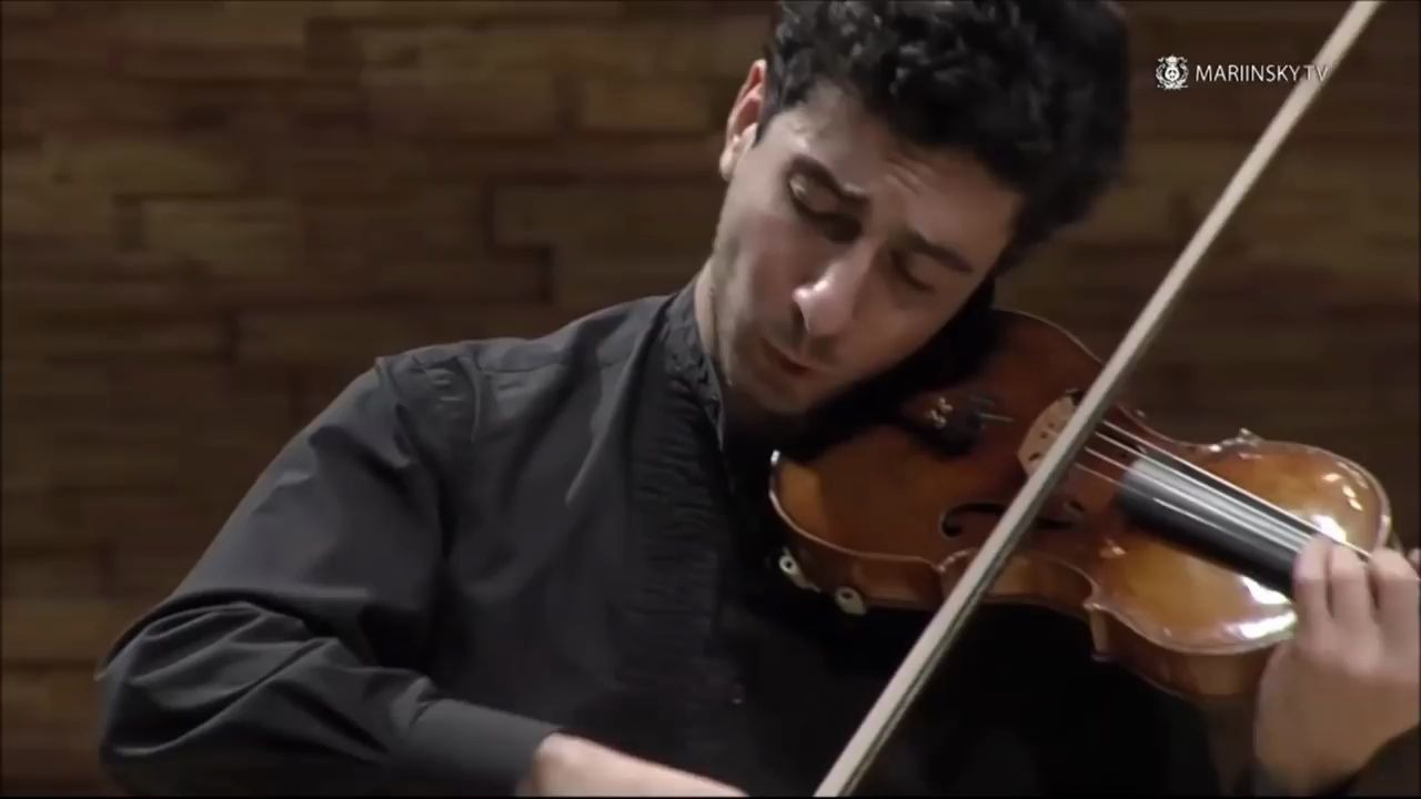 [图]勃拉姆斯 - 小提琴奏鸣曲Nos.1-3，匈牙利舞曲No.7，摇篮曲 - Sergey Khachatryan & Lusine Khachatryan