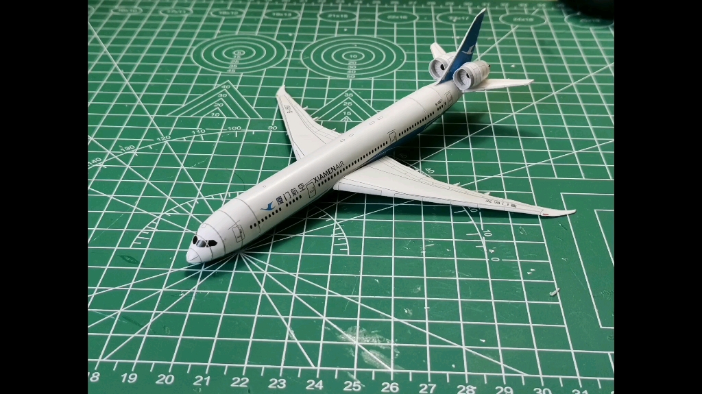 【纸模 】厦门航空 787-9 (改)1/400 纸模