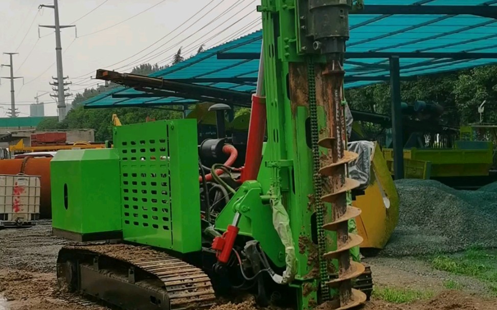 爬山虎钻机 光伏潜孔钻机 丘陵光伏打桩机