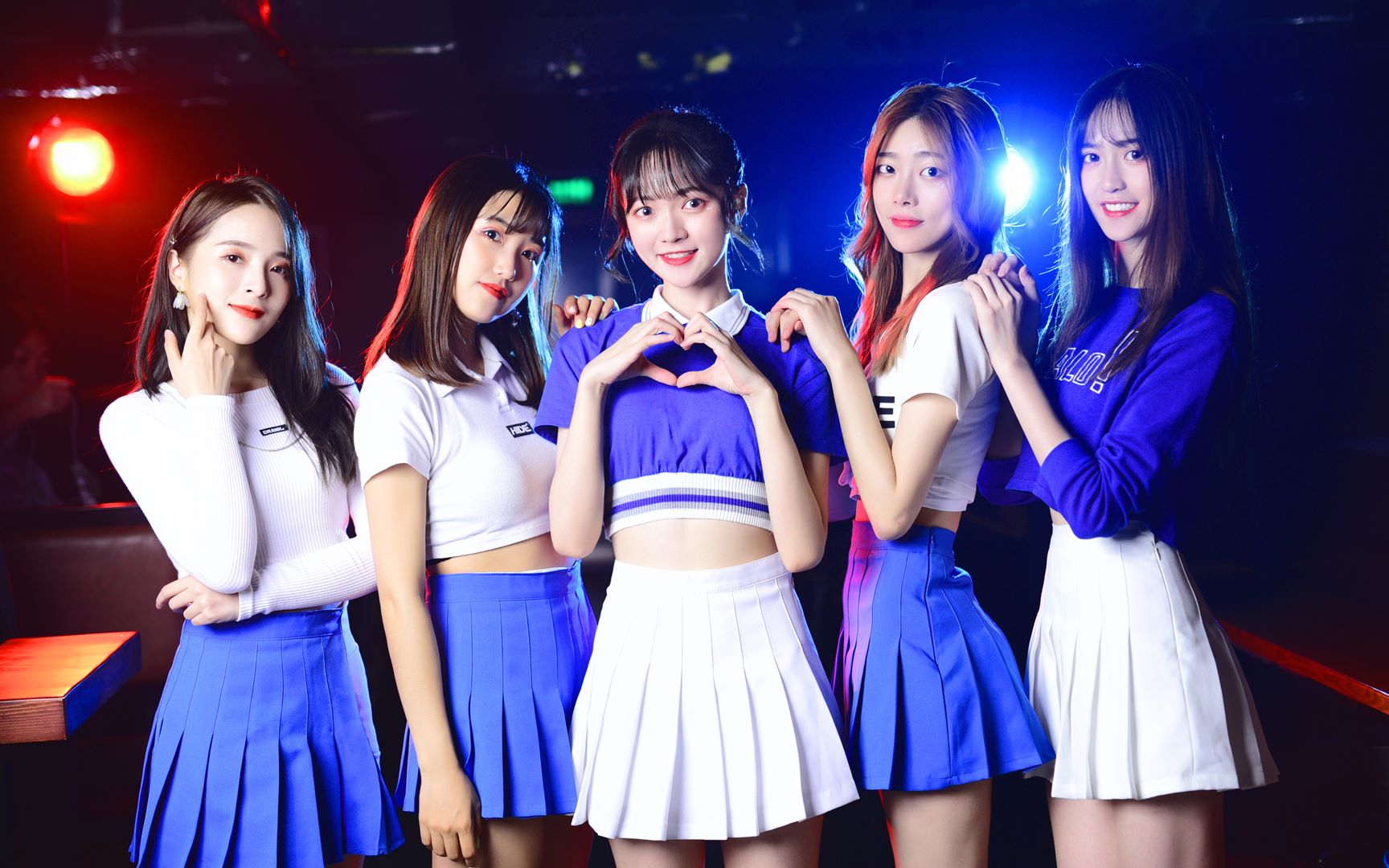 oyt女团518北京动漫嘉年华活动现场舞台