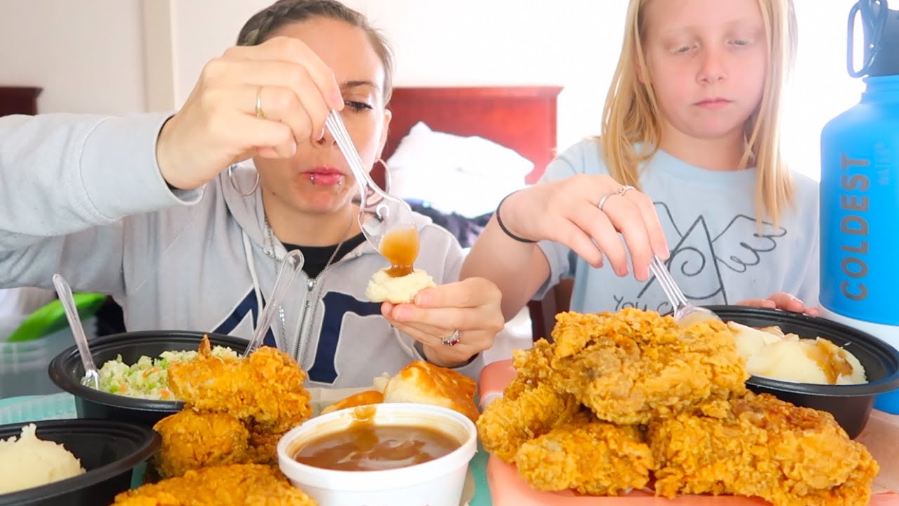 【the candoos】肯德基30美元家庭餐(2020年4月16日7时42分)_哔哩哔哩