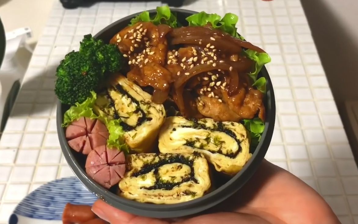 [图]【搬运】【男友的日式午餐盒】#47【Bentobox】简单的蛋卷＋肉便当