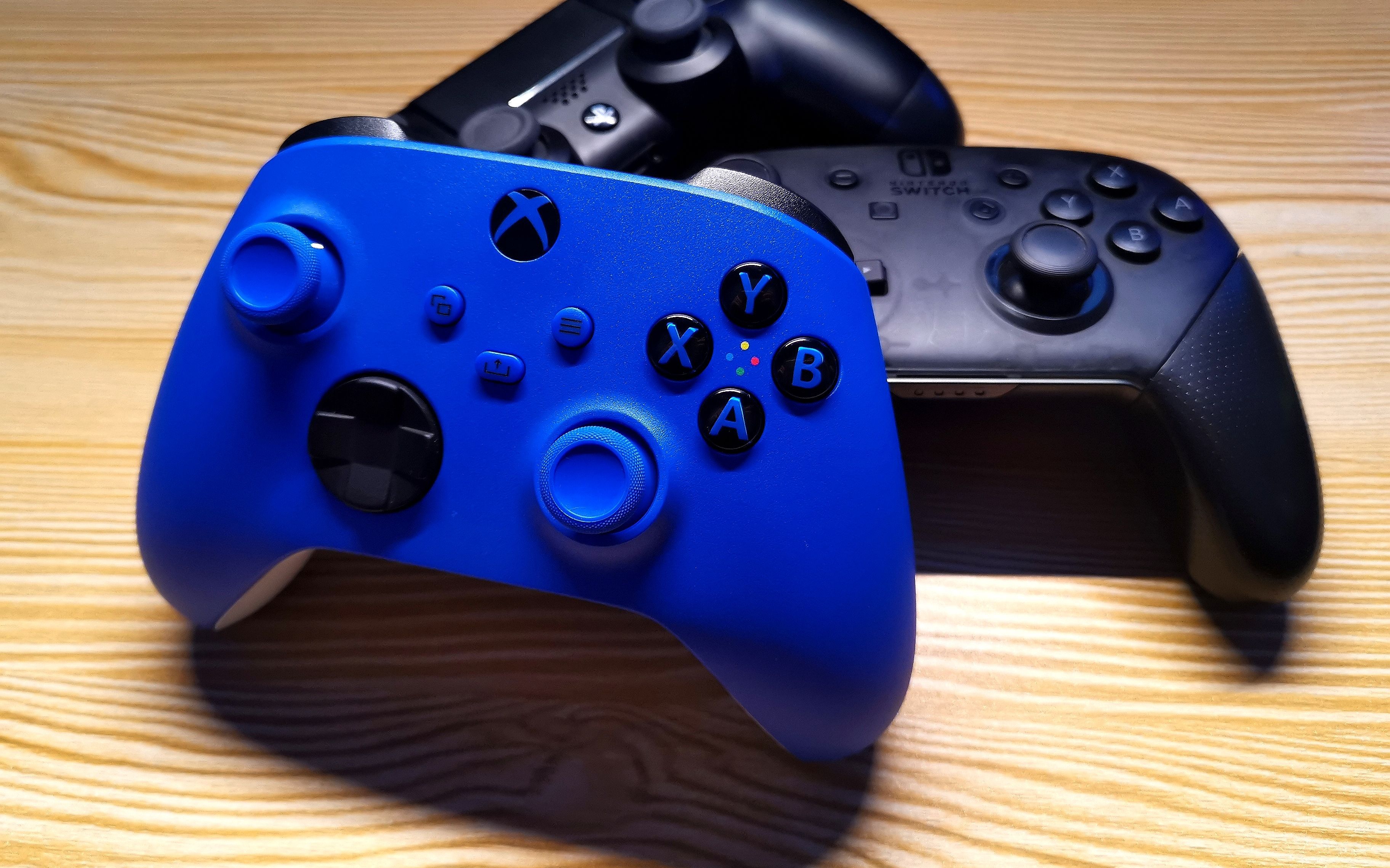 xboxseriesx手柄开箱体验以及对比ps4和switchpro手柄