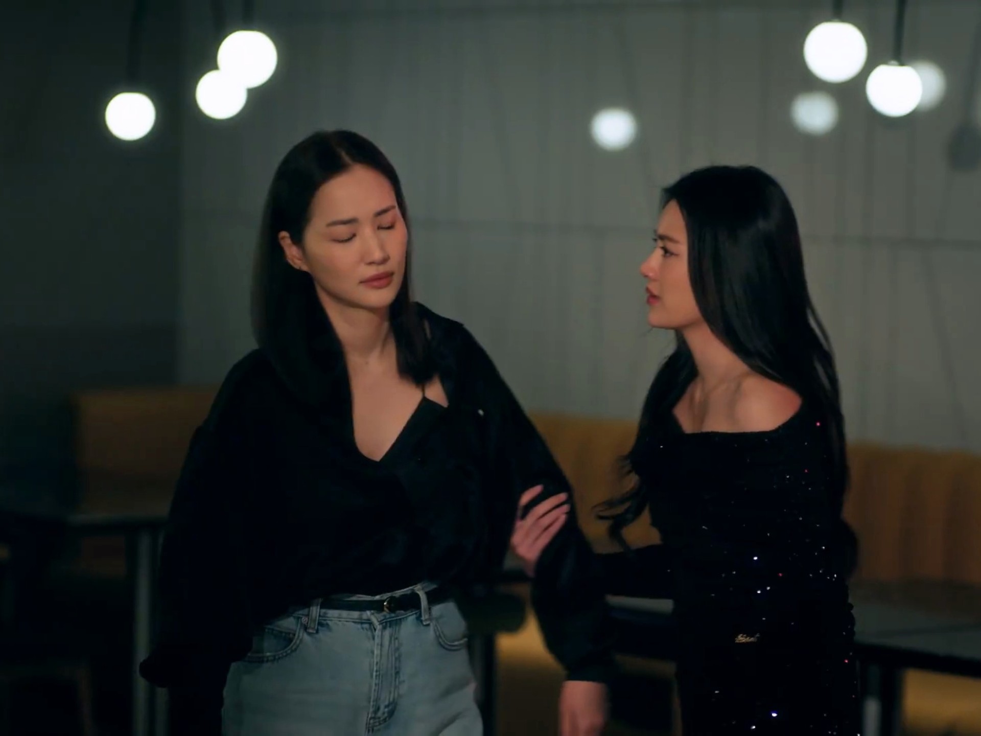 泰剧《星期五俱乐部之以善赢心》第二集