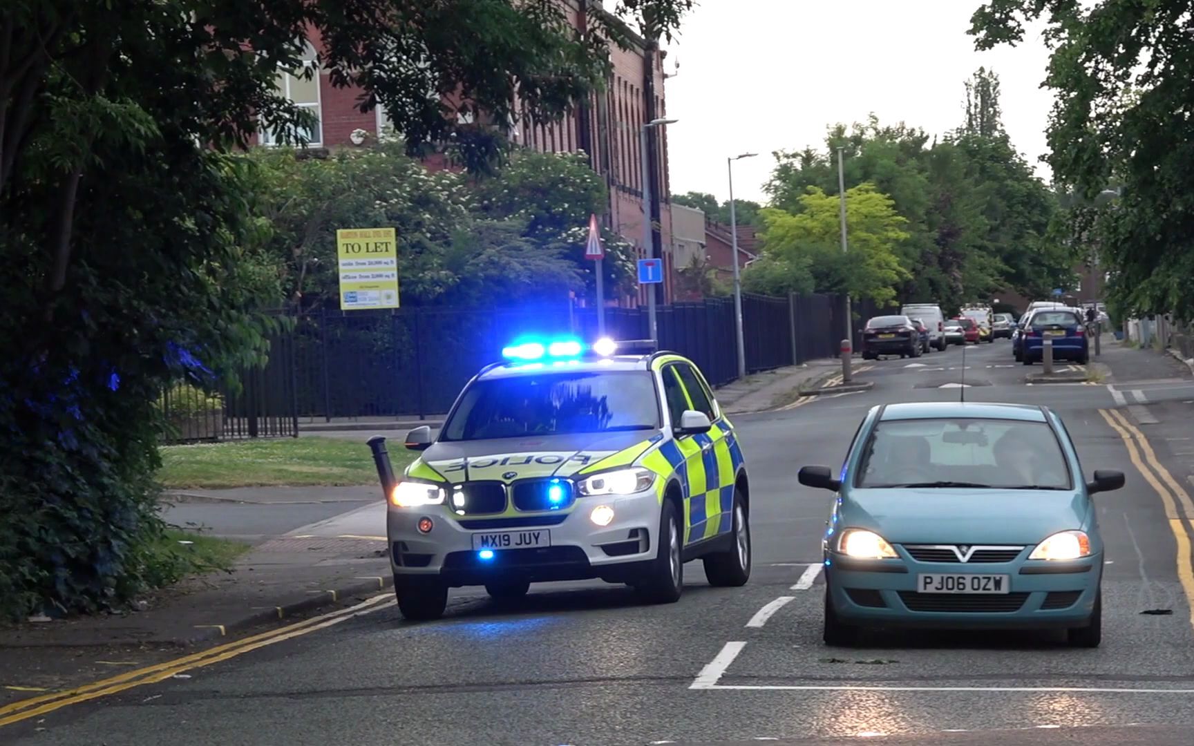 英国大曼彻斯特警方 宝马x5 交通警车出警