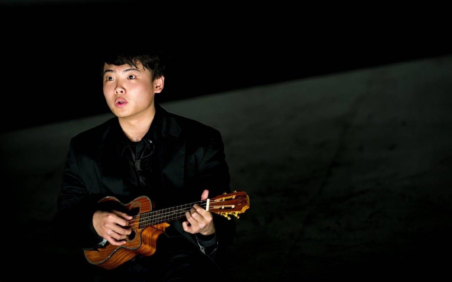 丁一滕尤克里里原创乳房