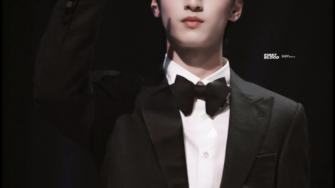 严浩翔黑西装yyds