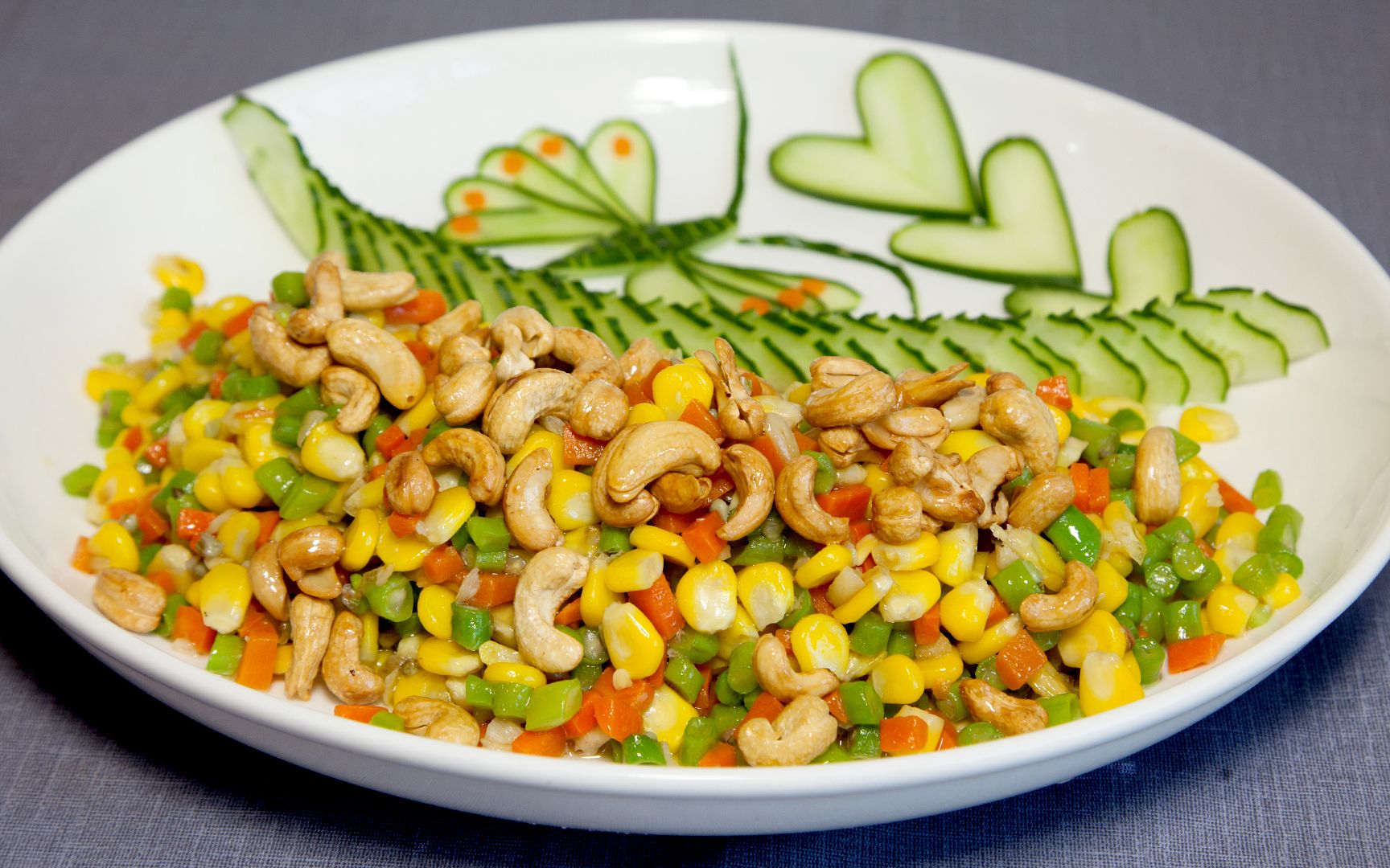 玉米炒腰果,常见的食材做出不一样的味道,吃着比肉还香