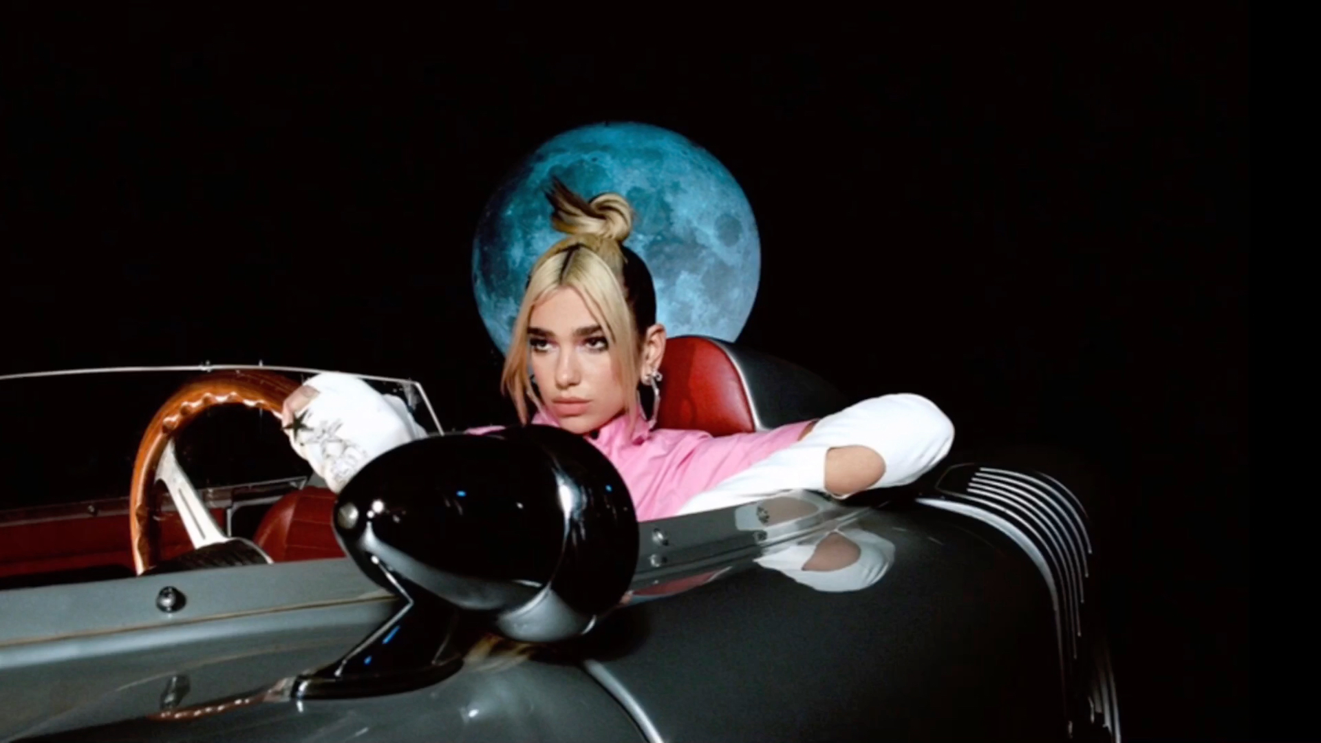 dua lipa 弃曲 firestarterg 二专弃曲