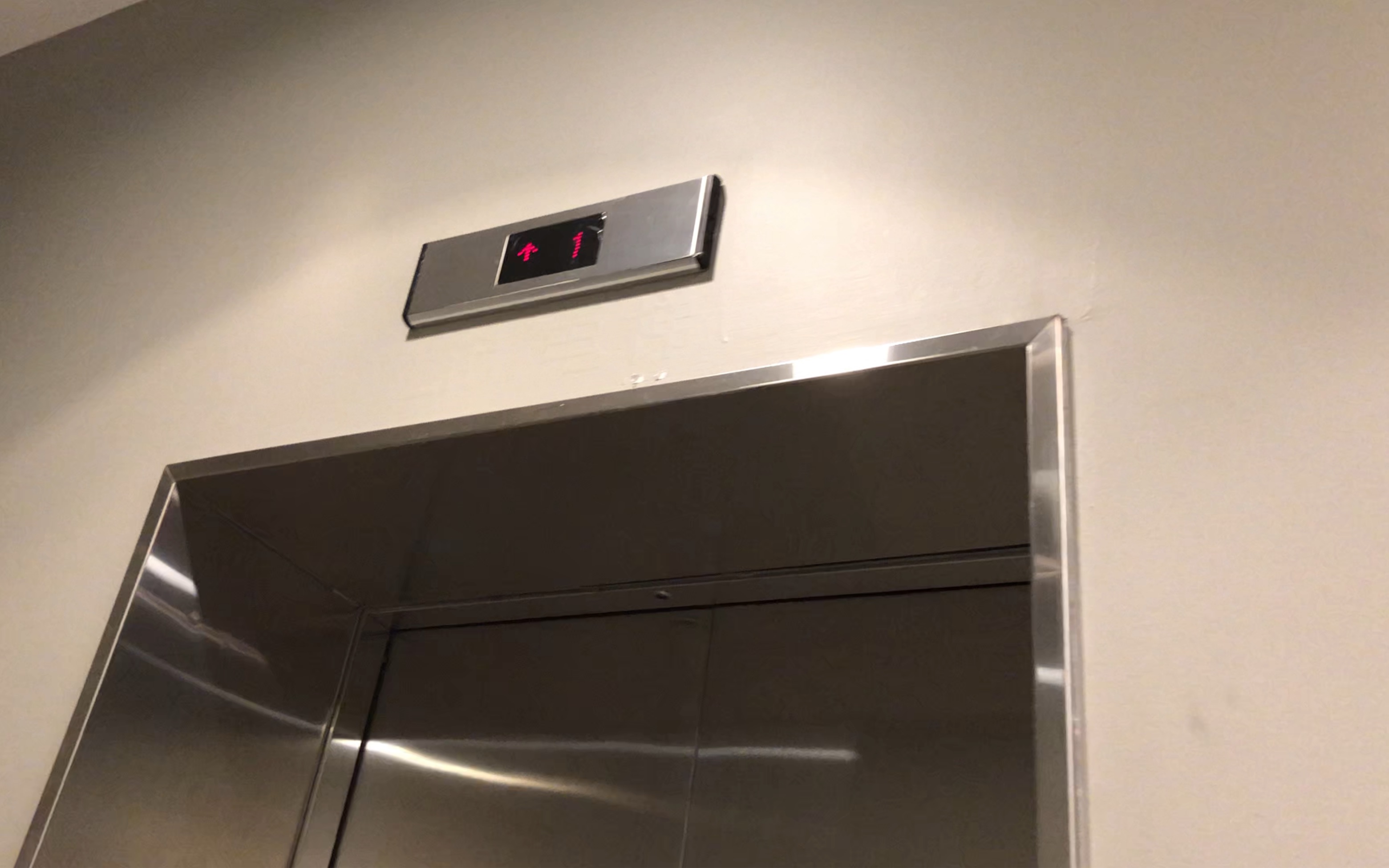 外显箭头会动的电梯超特殊报站音颐提港hm