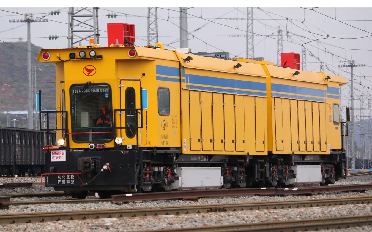 京局cmc200钢轨打磨车作业实录