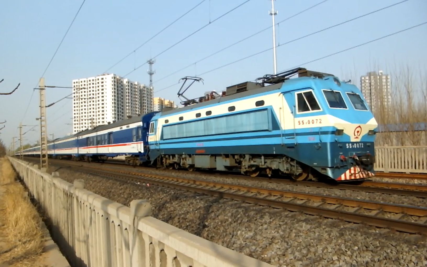 【原色时代】ss80072牵引t87次北京西-贵阳会车k7762次邯郸-北京西