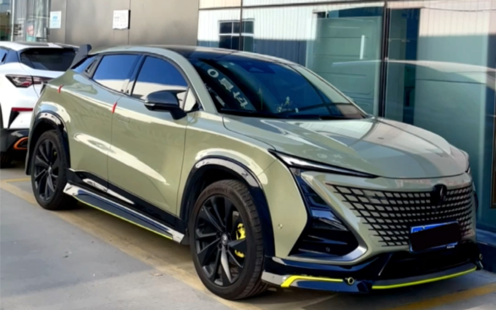 "如果治愈有颜色,那一定是绿色"-uni-t机甲绿#unit #长安汽车 #帅就