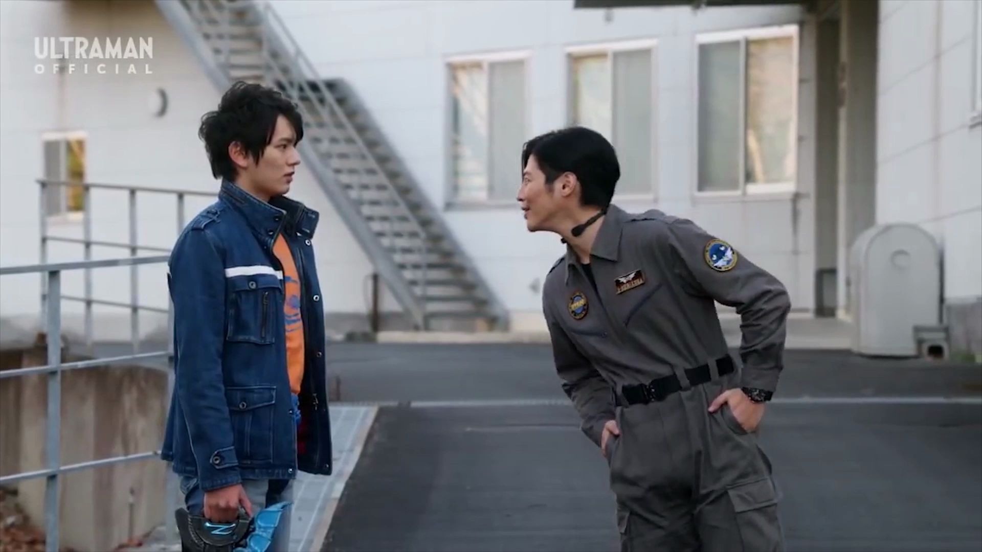 双语字幕泽塔奥特曼第六集小陆和伽古拉见面