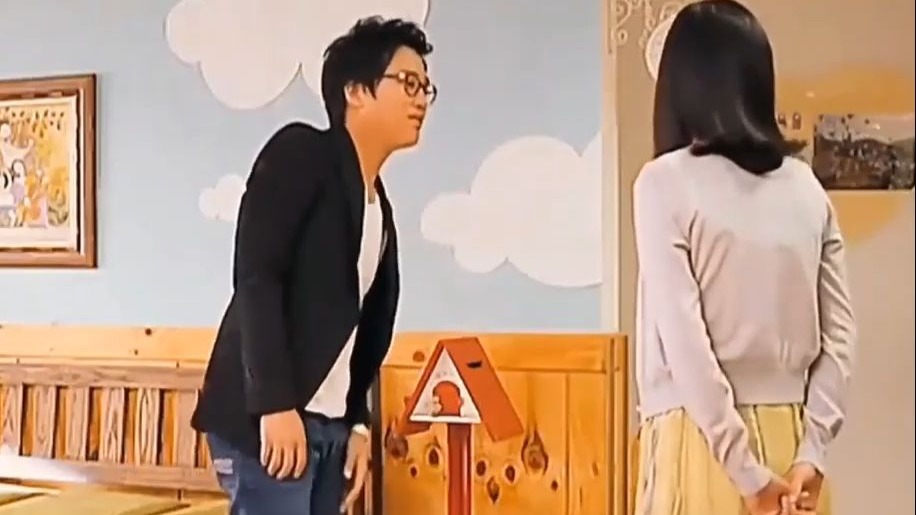 韩国爆笑电影《非常主播》,讲述了.祖孙三代的有趣故事