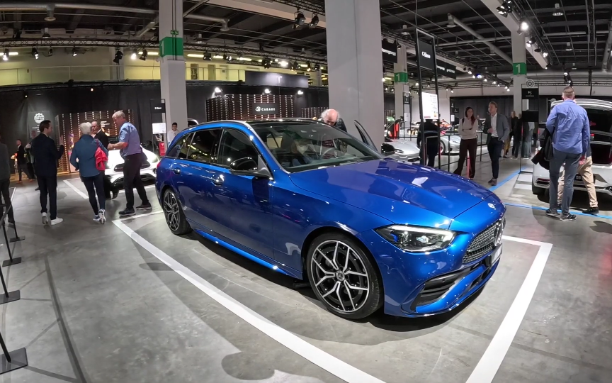 2023款奔驰c级amg c220d旅行版 外观和内饰观赏