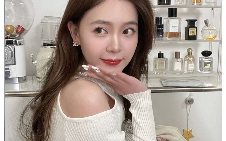 【刘奕孜】听说让闺蜜洗头可以更快脱单哦,一个人过节的扣1,佛祖保佑