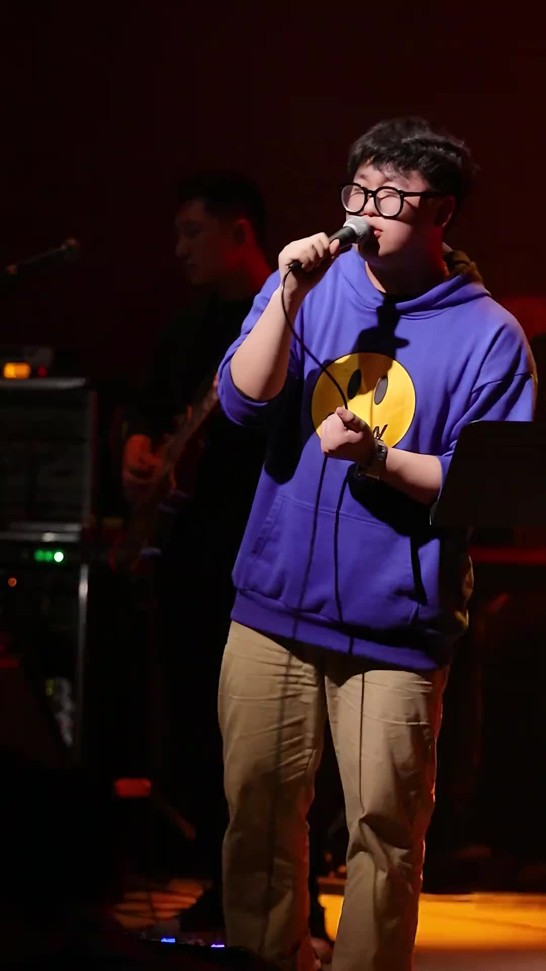 你说你给过我纵容现在想起才觉得痛tzhouse音乐现场刘珉轩