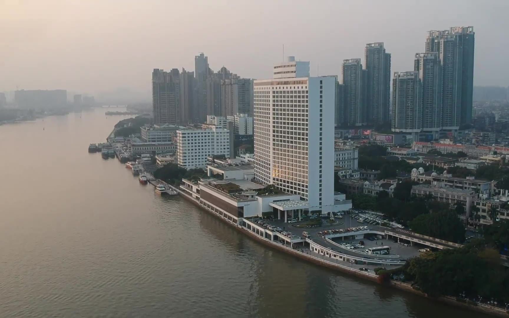 今日记录:广东省广州市荔湾区沙面白天鹅宾馆周边信号干扰太厉害