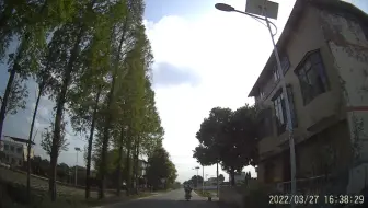 比亚迪秦Plus dmi第一视角2之蓝天白云