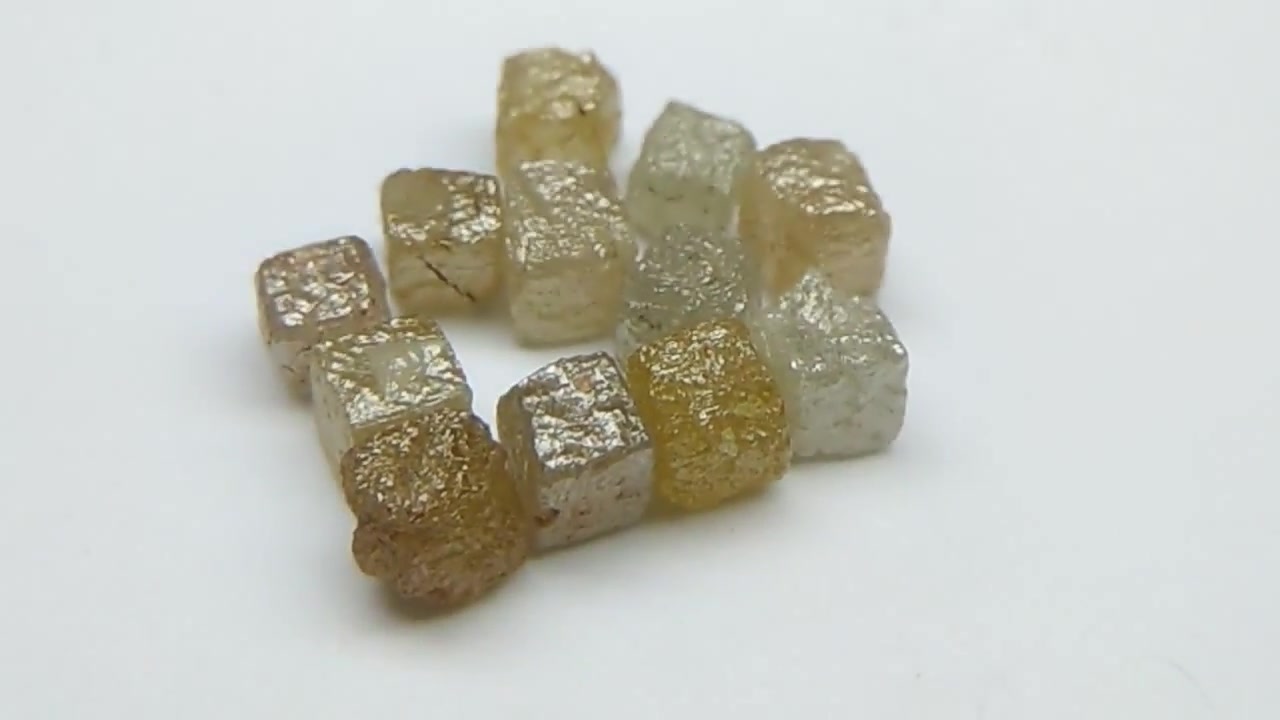 立方体天然钻石毛坯,4 mm 075 carat per piece congo cubs natural