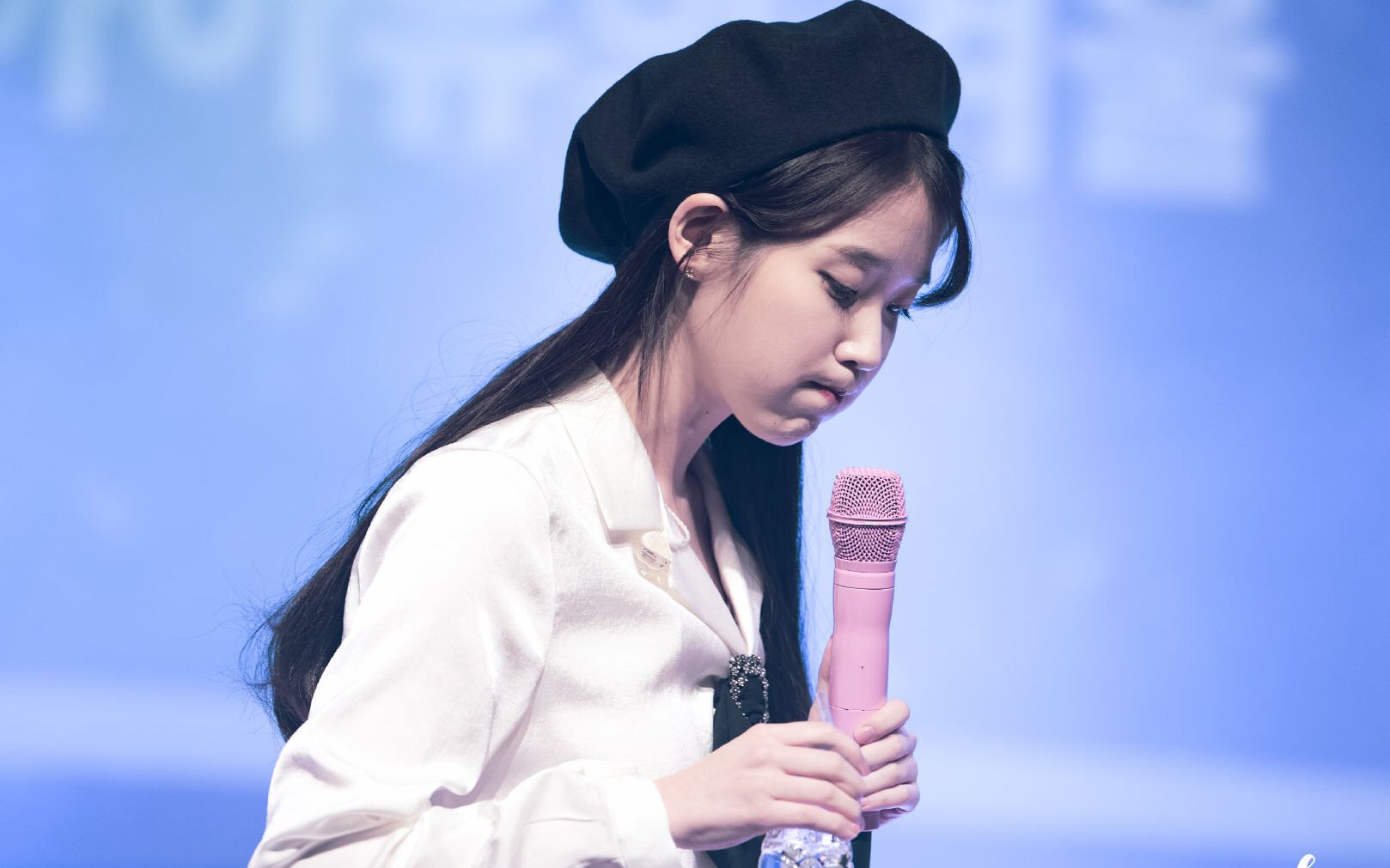 【iu李知恩】wuli李憨憨喝水嘟嘟嘟