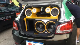 国内汽车音响展示