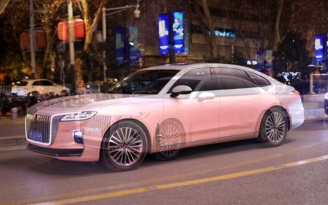 如何看待这台粉白双拼的国产劳斯莱斯!