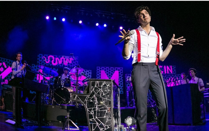 [图][卡神最经典Live］Mika.-.[Live.Parc.Des.Princes.Paris].演唱会.