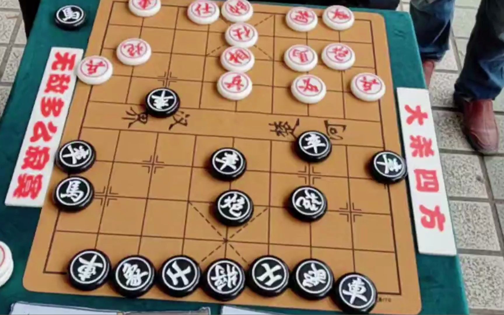 神秘高手散步遇到孫浩宇大師街頭棋攤:年輕人,招牌囂張過了頭呀