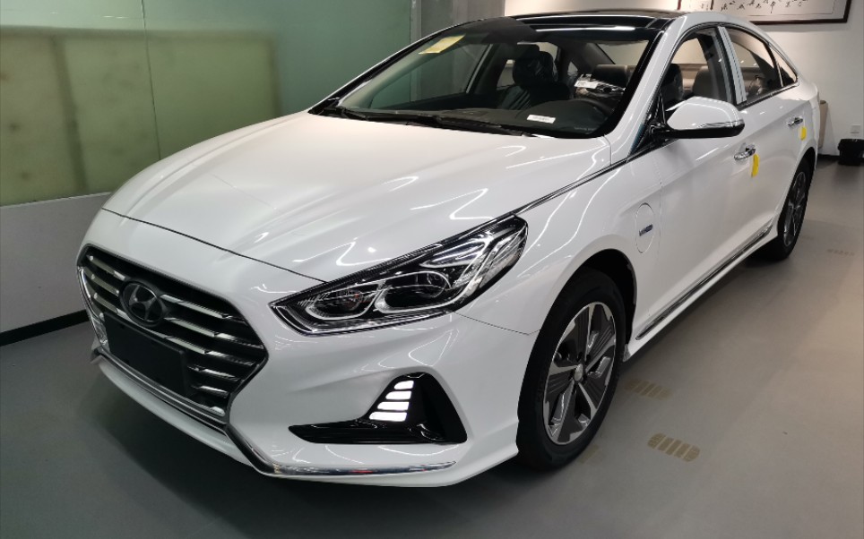 现代索纳塔9插电混动,35公里的准新车