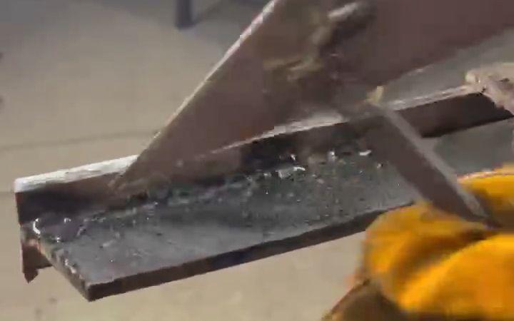 2016-2021年中國閃光對焊機市場远景及融資戰略咨詢報告