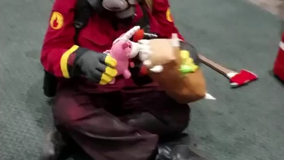 [图]Pyro likes Plushies