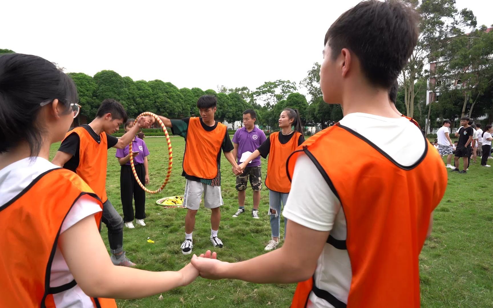 团体活动 一圈到底