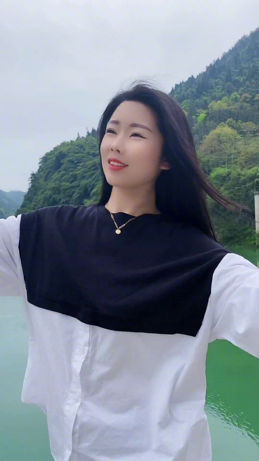 农村丫头才艺主播人生不易活在当下怎么开心怎么过