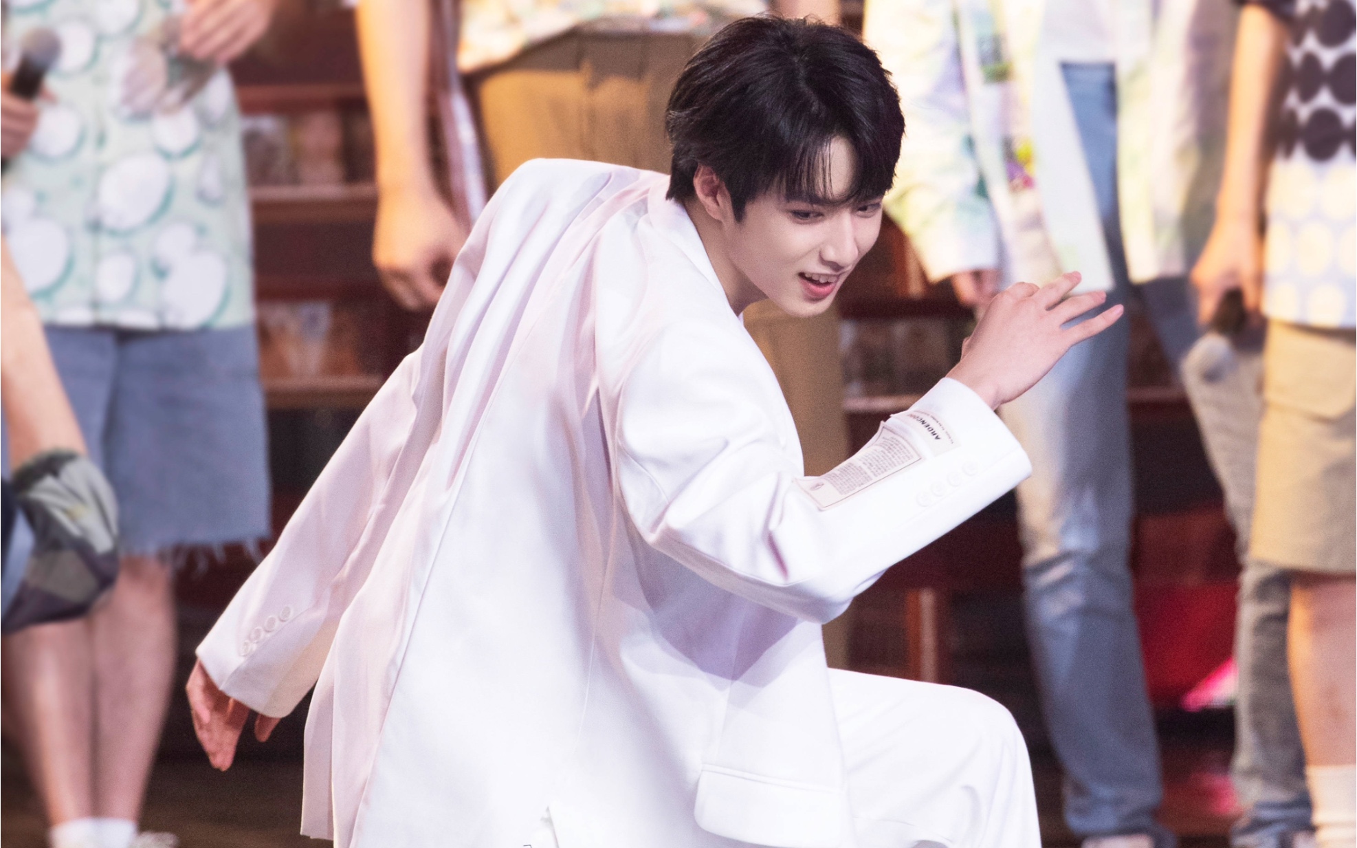 【刘耀文】老朴ins练习室版《dont wanna cry 》_哔哩哔哩_bilibili