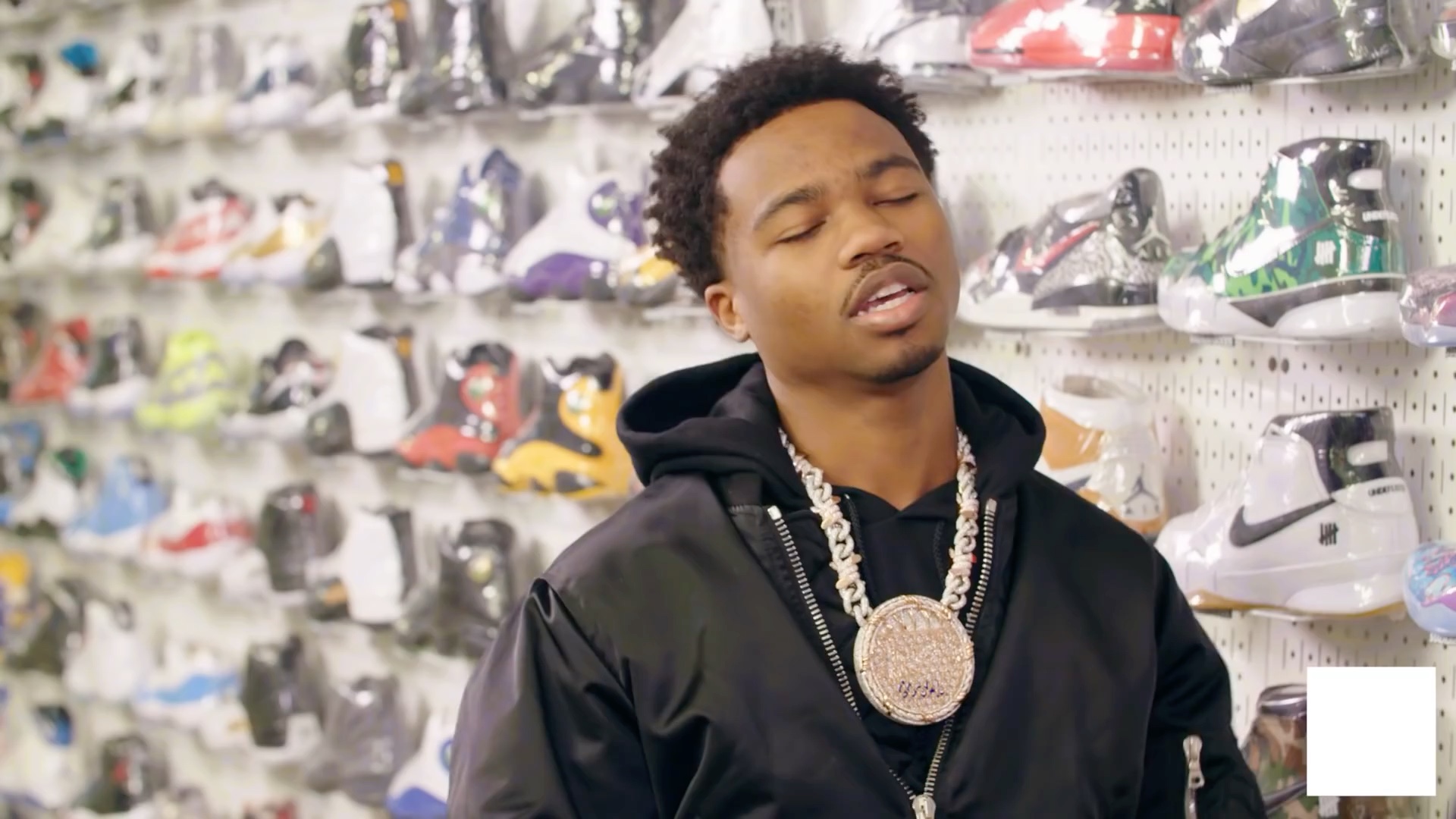 嘻哈爆红新星roddy ricch参加complex节目买鞋