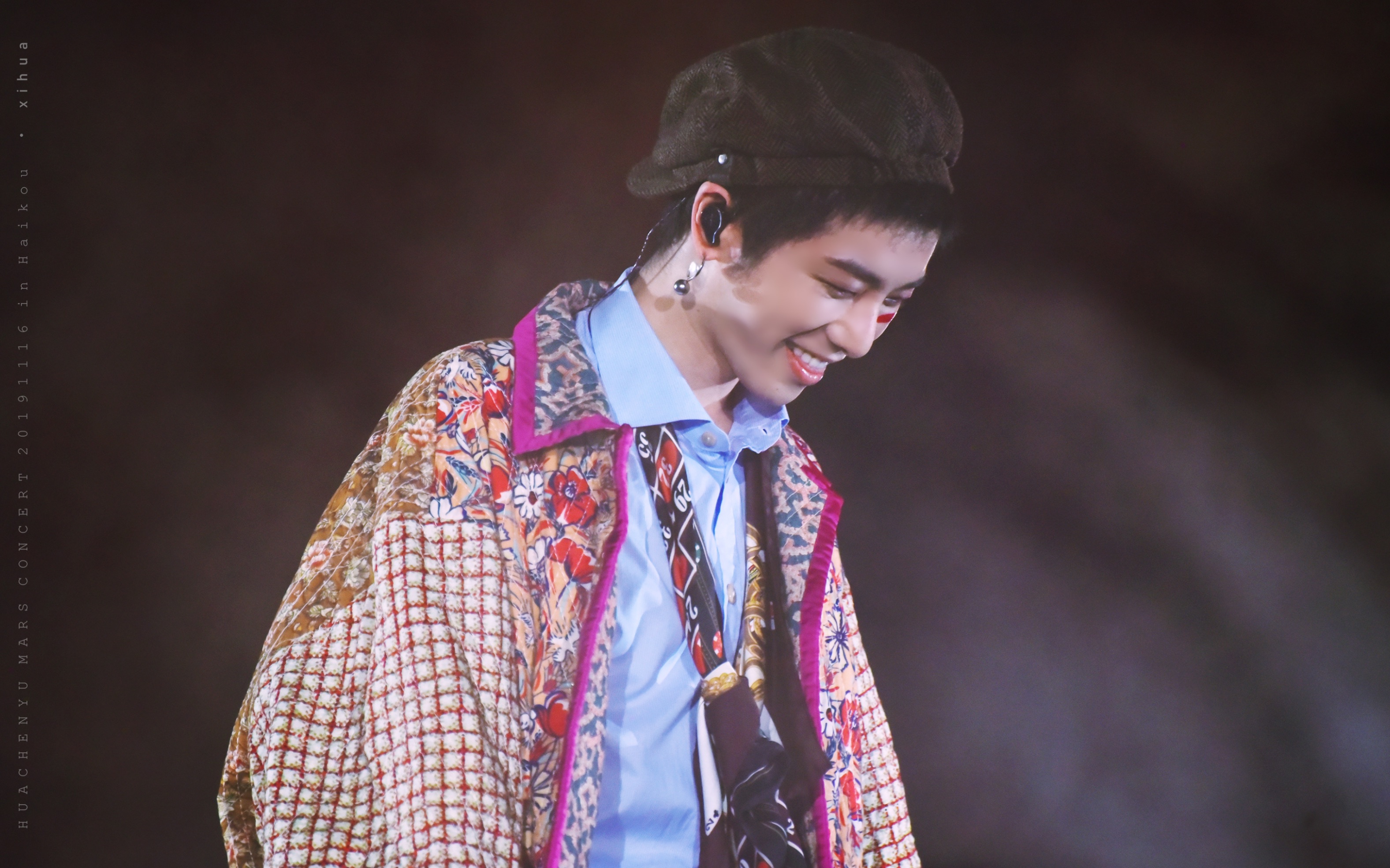 3岁宝宝唱华晨宇的《忧伤的巨人》_哔哩哔哩_bilibili