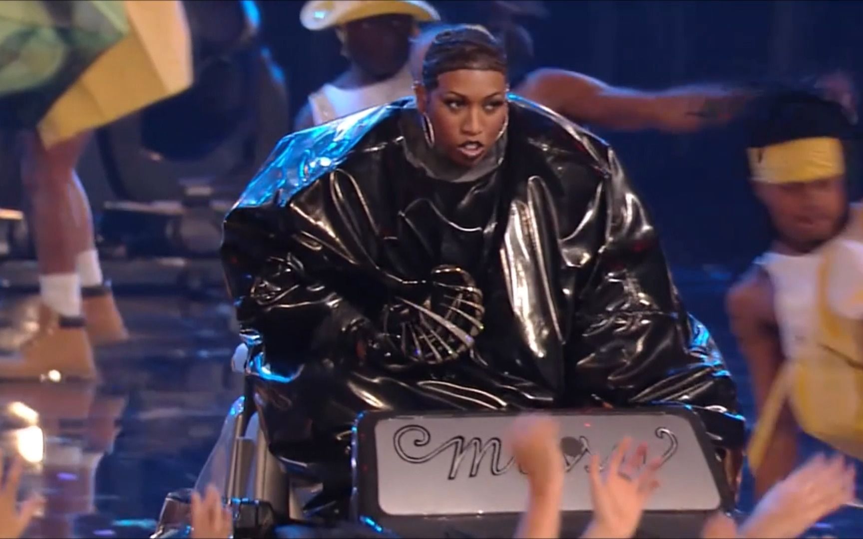 missy elliott - the rain (supa dupa fly) live mtv video music