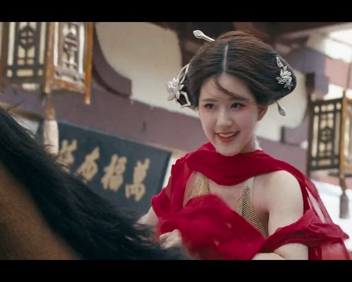 活动作品传闻中的陈芊芊骑马片段赵露思