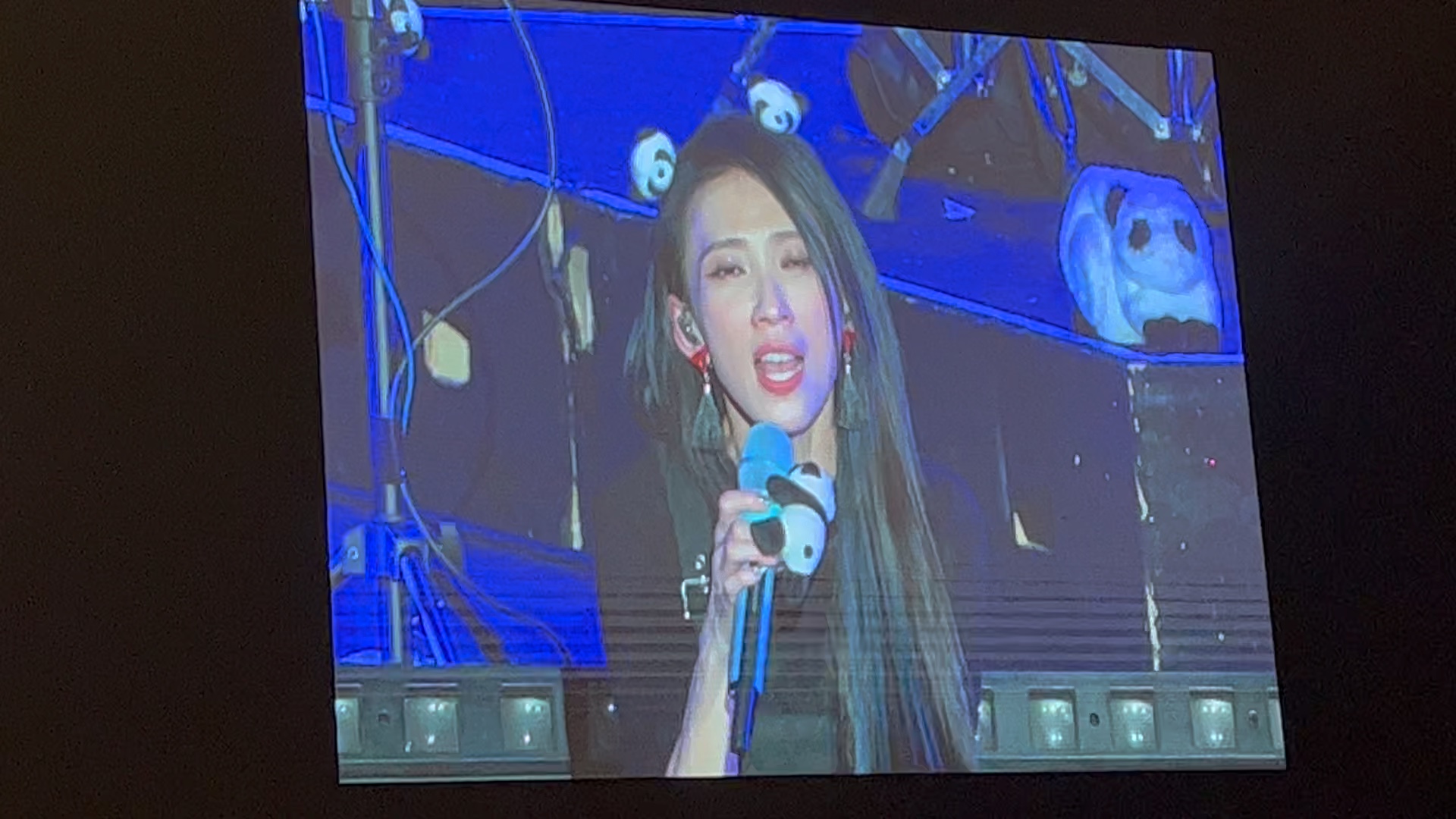 戴佩妮演唱会点歌清唱