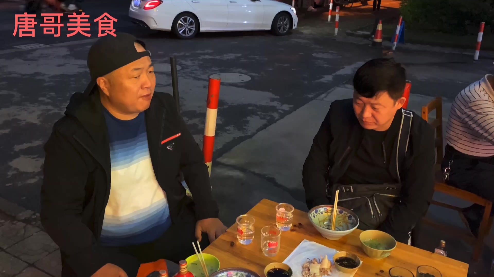 上海喝早酒吃100元一斤羊肉,凌晨3开喝,365天一天